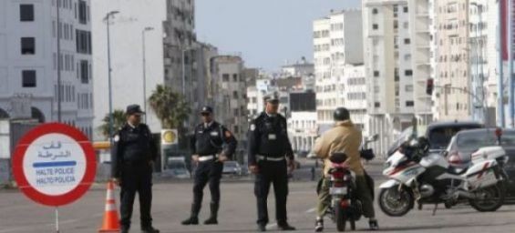 A police checkpoint. / Ph. Abdeljalil Bounhar - AP - SIPA