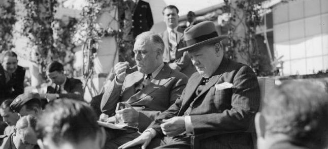 US president, Franklin D. Roosevelt and British Prime Minister, Winston Churchill in Dar Saada in Casablanca in 1943./Ph. DR