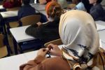 Un tribunal à Marrakech condamne le lycée Victor Hugo pour avoir interdit le port du voile à une élève