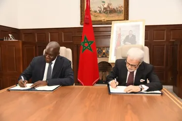 بنك المغرب والمؤسسة المالية الدولية يوقعان شراكة لتعزيز الشمول المالي الفلاحي بالمغرب