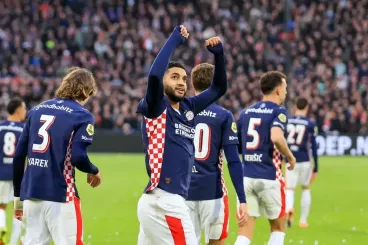 الدوري الهولندي: هاتريك الدولي المغربي صيباري يقود آيندهوفن إلى صدارة الترتيب