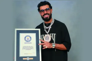 Moroccan singer Dystinct enters Guinness World Records