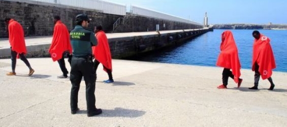 Spain fears that pardoned terror convicts in Morocco try to enter its territory as migrants