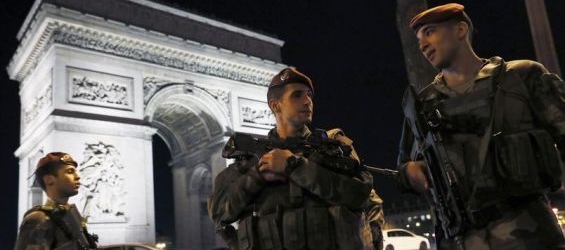 French security forces at Champs-Elysees./Ph. DR