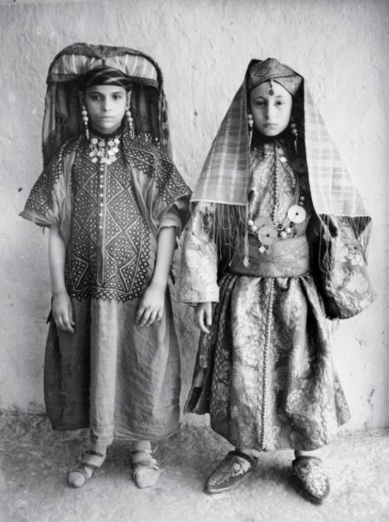 A Paris exhibition sheds light on the Jewish population of Morocco in ...