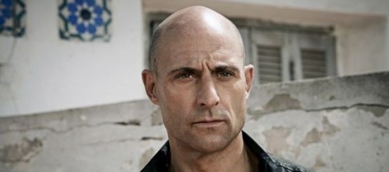 Max, a former agent and the star of the series 'Deep State' produced by Fox and shot in Morocco./Ph. DR