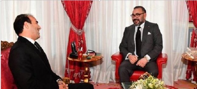 King Mohammed VI and new Ombudsman Mohamed Benalilou./Ph. DR