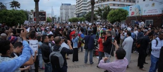 A sit-in held Wednesday in Casablanca to support Hirak detainees./Ph. Mehdi Moussahim-Yabiladi