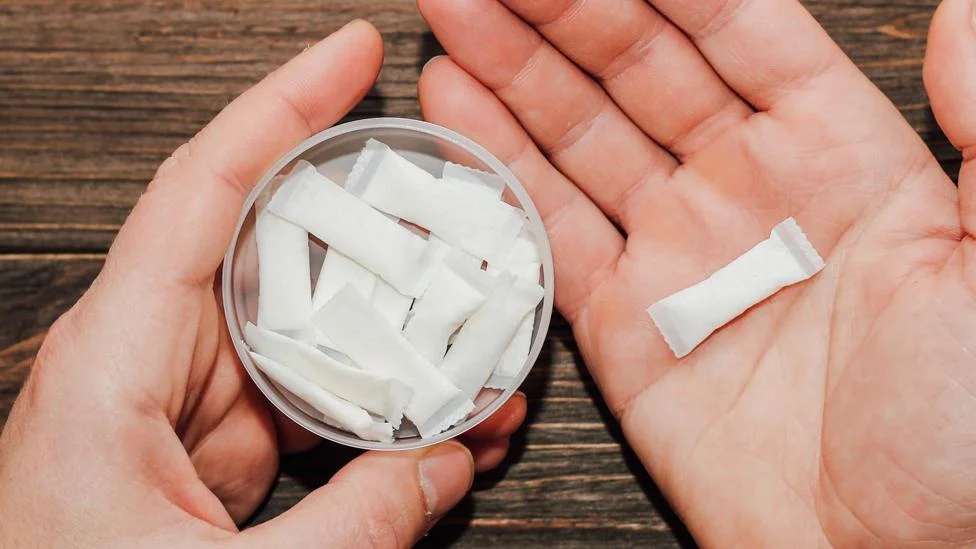 Why are nicotine pouches spreading among Moroccan teenagers?