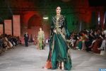 Marrakech : Le défilé de la Caftan Week 2025 célèbre le Sahara