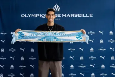 نايف أكرد يوقع لأولمبيك مارسيليا حتى 2030