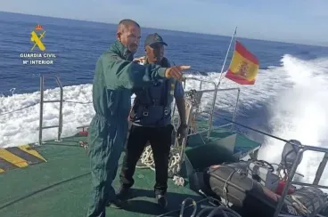 المغرب وإسبانيا ينفذان مناورات ودوريات مشتركة للتصدي للهجرة غير النظامية بسواحل ألميرية