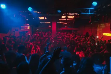 Italian nightclub bouncer and owner on trial over «Moroccans are not allowed»