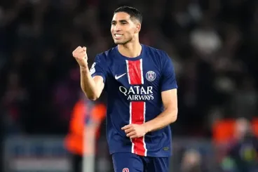 الدولي المغربي حكيمي يساهم في تأهل باريس سان جيرمان إلى نصف نهائي كأس العالم للأندية