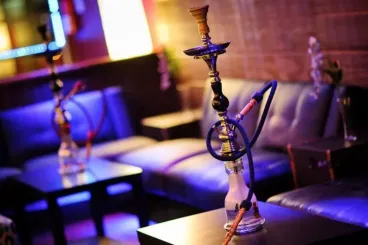 جمعية تدق ناقوس الخطر بشأن تفشي مقاهي الشيشة بمدينة العيون
