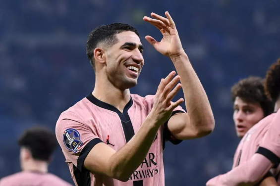 Achraf Hakimi delighted Parisian supporters against OL.