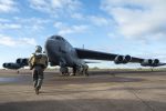 Des bombardiers B-52 américains en exercice au dessus du Maroc