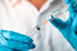 Covid-19 : Les vaccins efficaces contre «tous les variants du virus», selon l'OMS