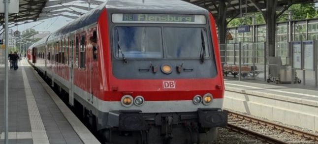 A Moroccan man ran on a train track and almost caused a train accident / Ph. DR