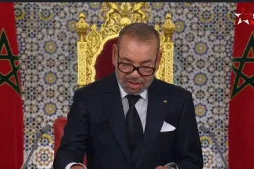 الملك محمد السادس يجدد الدعوة إلى حوار صادق مع الجزائر ويشيد بالدعم المتزايد لمبادرة الحكم الذاتي