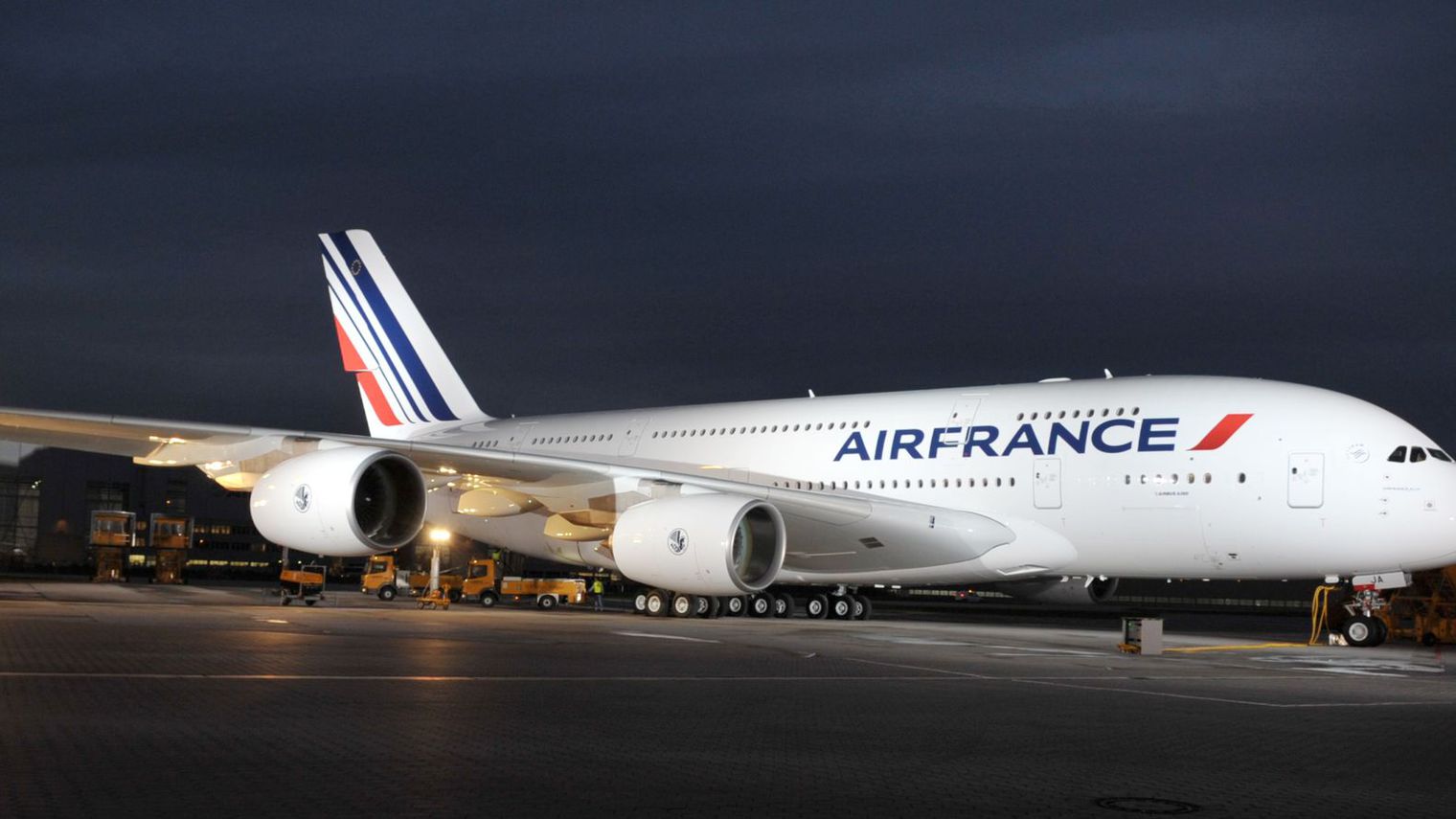 A380 il86. Air France в 1900. Air France a350 Eiffel Tower картинки. Air France 787-9 Франция картинки.