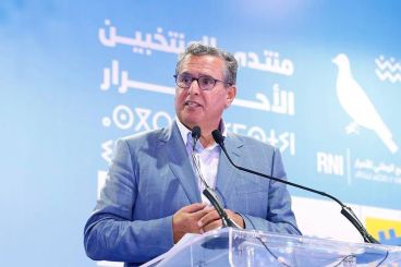 حرية الصحافة 2025: أخنوش يستعمل سلطته الحكومية والمالية للتأثير على وسائل الإعلام