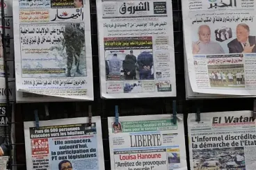 الإعلام الجزائري يروج لتراجع بريطانيا عن دعمها للمغرب في نزاع الصحراء