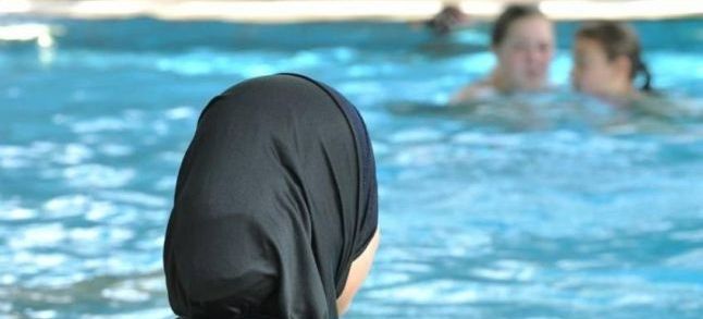 The European Court of Human Rights rules that Muslim girls shouldn't be exempt from mixed swimming lessons./Ph. DR