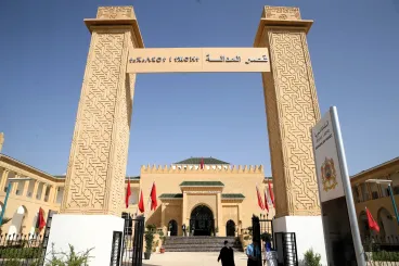 Fès : Le Tribunal administratif annule l'expulsion de 14 élèves de l'école Al Akhawayn