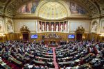 France : Le Sénat interdit le port du voile aux accompagnatrices scolaires