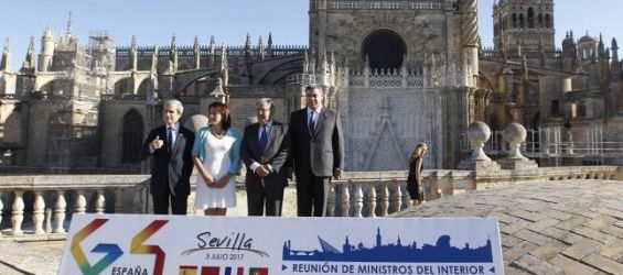 Spanish, Portuguese, French and Moroccan representatives infront of the G4 summit in Seville, Spain./Ph. Paco Puentes - El País