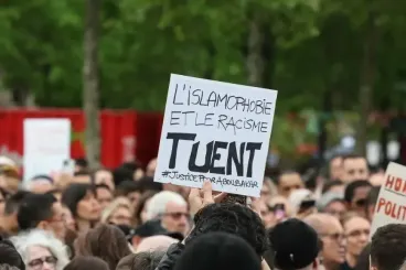 Islamophobie en France : Entre préjugés fréristes et discriminations spécifiques