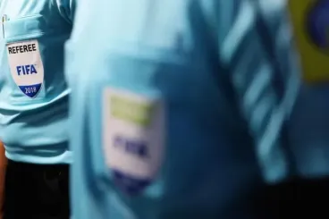 "فيفا" يختار ثلاثة حكام مغاربة لنهائيات كأس العالم لأقل من 20 سنة بالشيلي