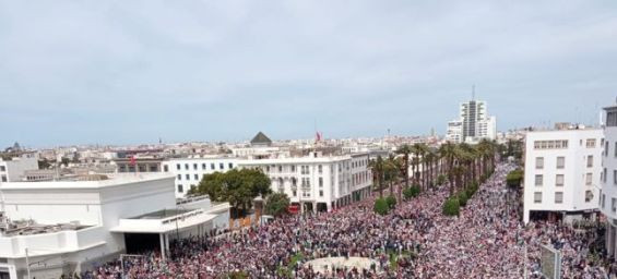 Thousands of Moroccans march in solidarity with the Palestinian people in Rabat