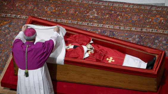 Akhannouch represents King Mohammed VI at Pope Francis's funeral