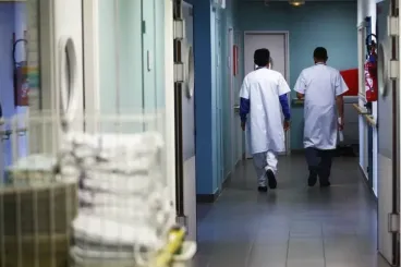 وزارة الصحة الفرنسية تُحدث تغييرات في مسار إدماج الأطباء من خارج الاتحاد الأوروبي