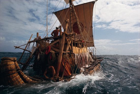 El barco Ra II después de su salida de Marruecos. / Ph. Kon-tiki.no