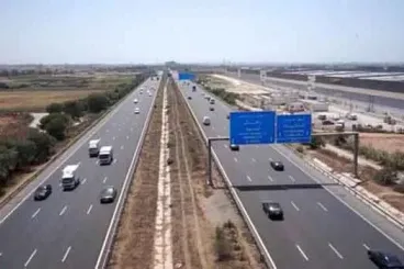 مستعملو الطريق السيار مدعوون إلى تنظيم تنقلاتهم قبل السفر