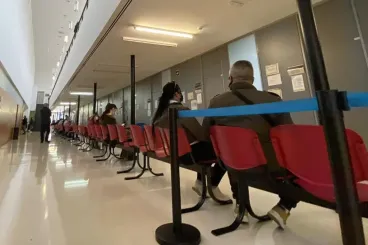 «Vuelve a Marruecos»: Una mujer víctima de racismo en un centro de salud en Alicante