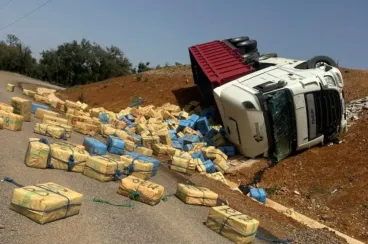 Marruecos: Un intento de tráfico de drogas fracasa tras el vuelco de un camión