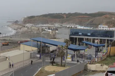 Un policía marroquí solicita asilo político en Ceuta