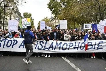 الإسلاموفوبيا في فرنسا: ارتفاع أعمال الكراهية بنسبة 75% منذ بداية عام 2025