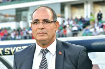 بادو الزاكي ضمن قائمة المرشحين الخمسة لقيادة المنتخب الوطني المالي