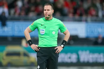 Mondial 2026 : Le Néerlandais Danny Makkelie arbitrera le march Maroc-Haïti
