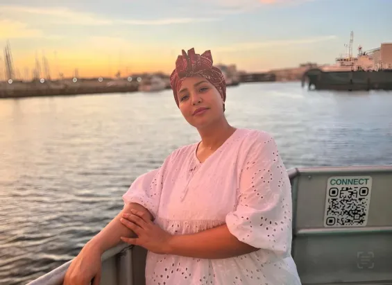 Diaspora #393 : Nisrine Kasbaoui, retour aux racines à travers «Amazigh Threads»