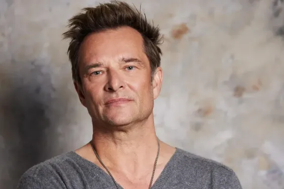 David Hallyday pide a la FIFA intervenir contra el exterminio de perros callejeros en Marruecos antes del Mundial 2030