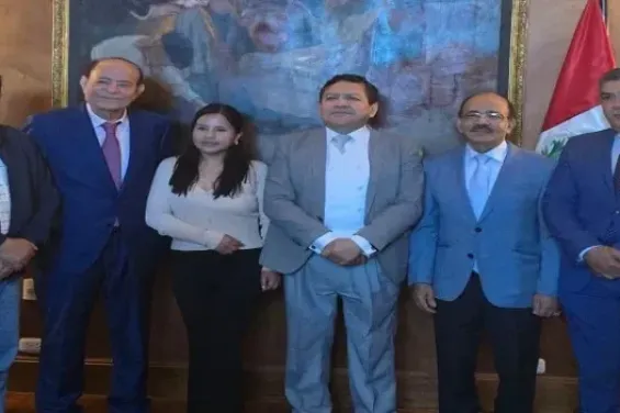 The House of Councillors meets with the new President of the Andean Parliament