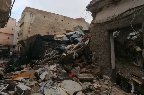 Casablanca building collapse kills 2 and injures 2 in old medina