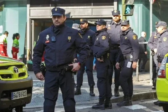 Spanish police dismantle network stealing cafe chairs for resale in Morocco