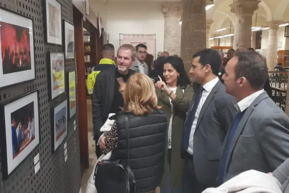 Moroccan consulate in Valencia hosts photography exhibition highlighting Morocco's southern provinces